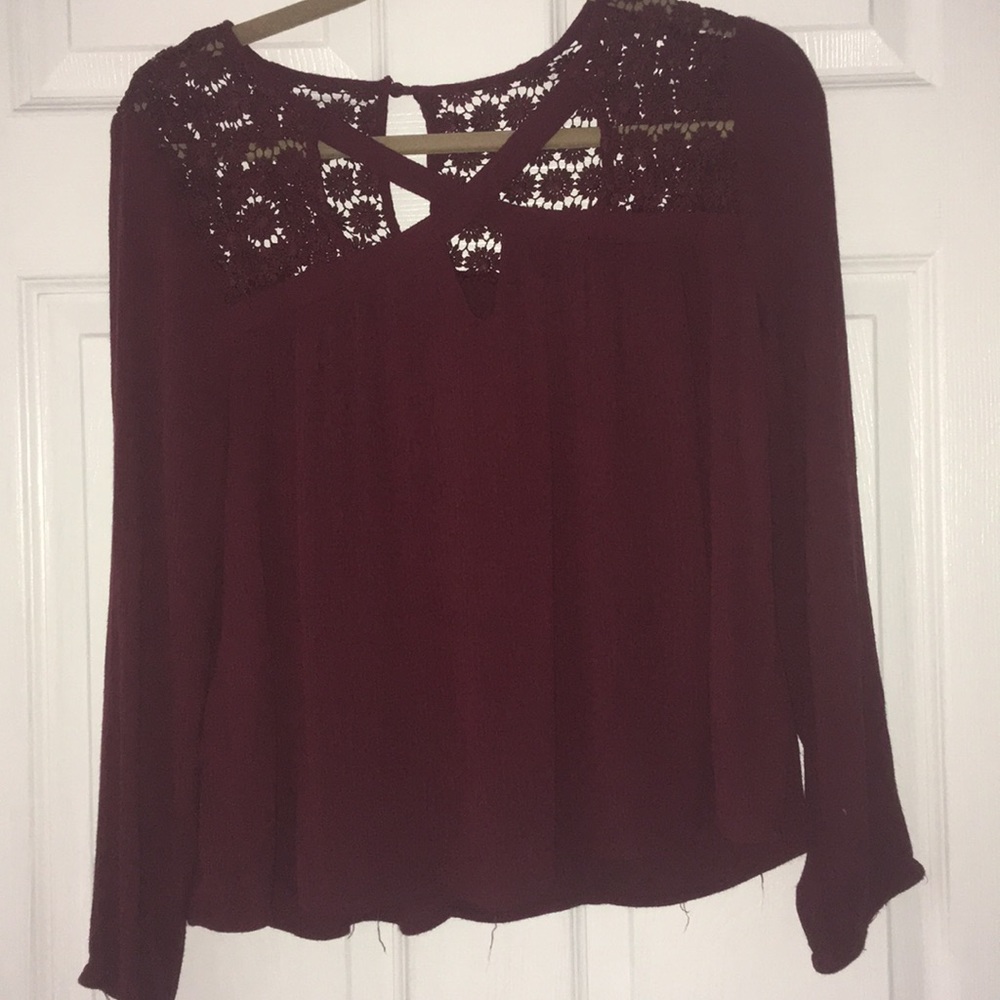 Charlotte Russe Top with Flower lace cutout Size M - Picture 2 of 6